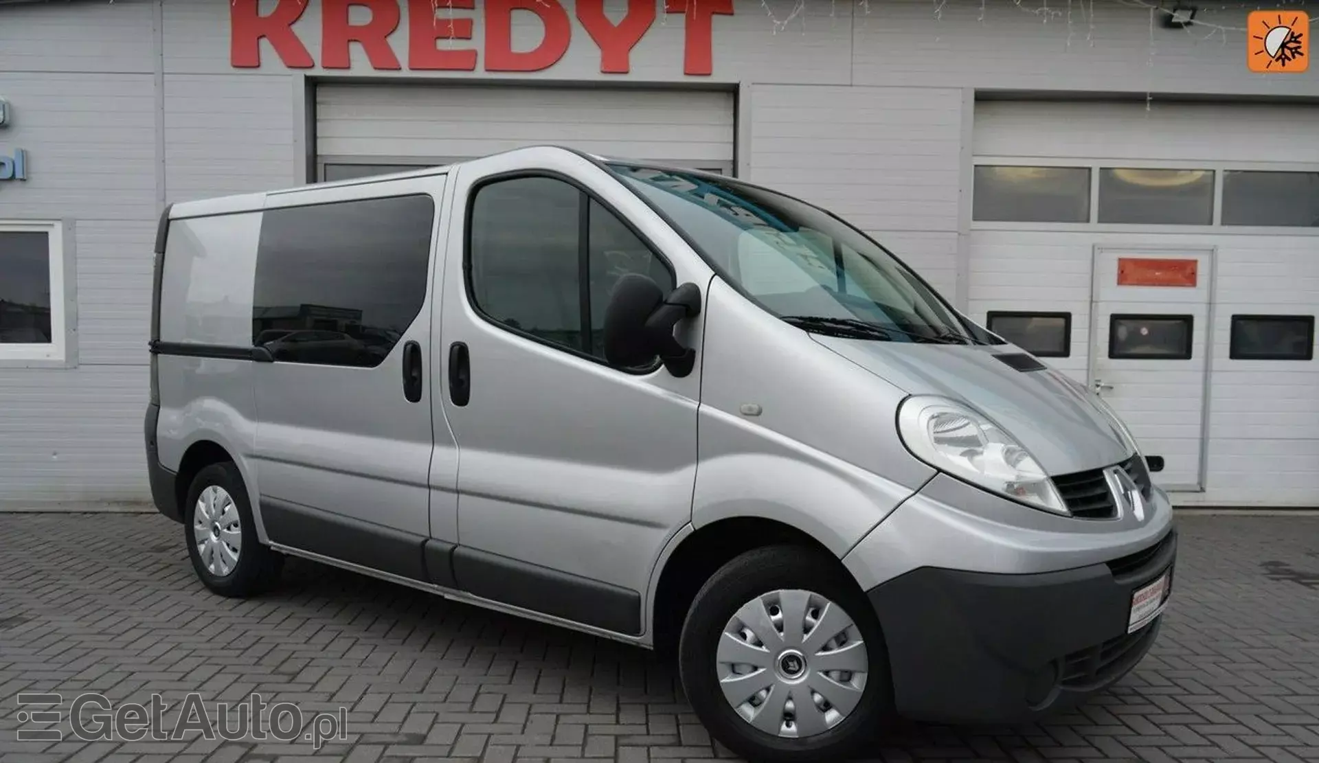 RENAULT Trafic 