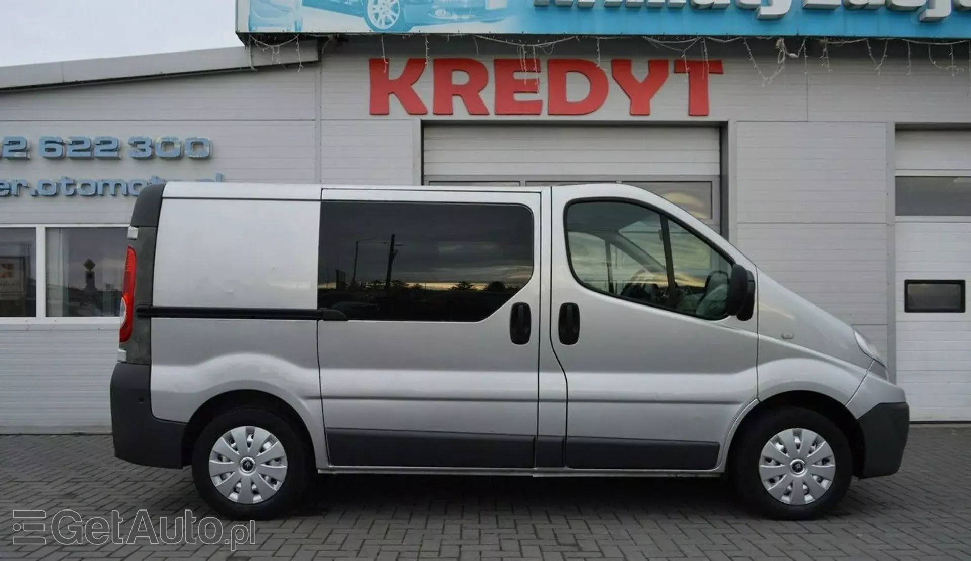 RENAULT Trafic 