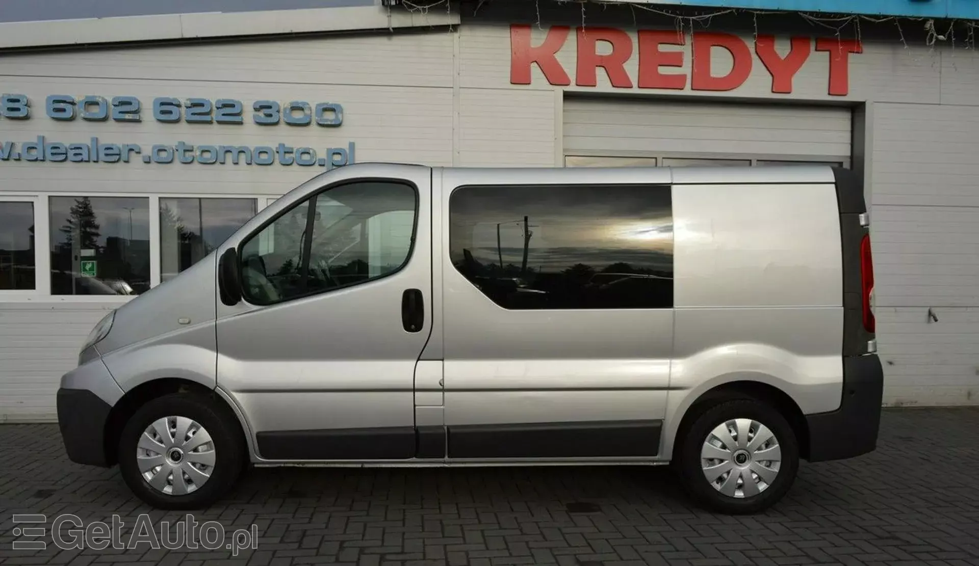 RENAULT Trafic 