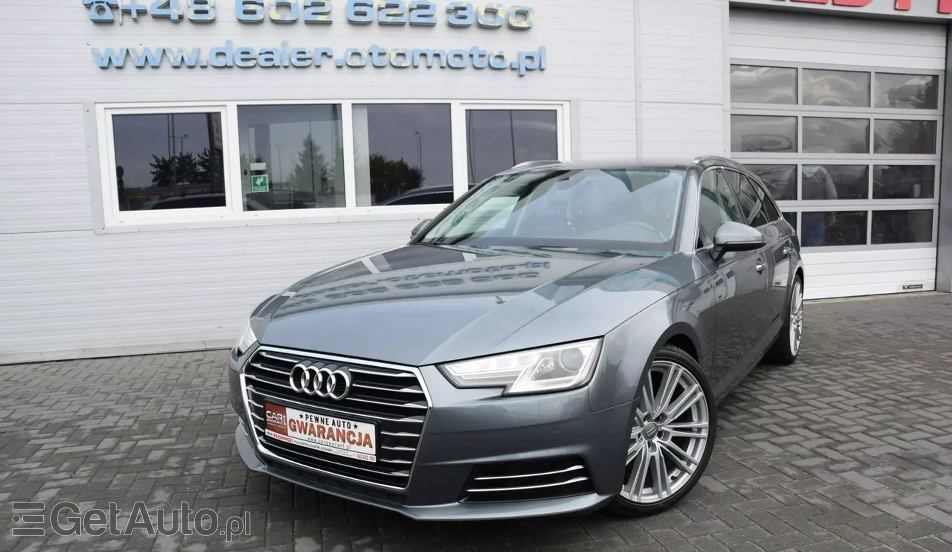 AUDI A4 Advanced S tronic