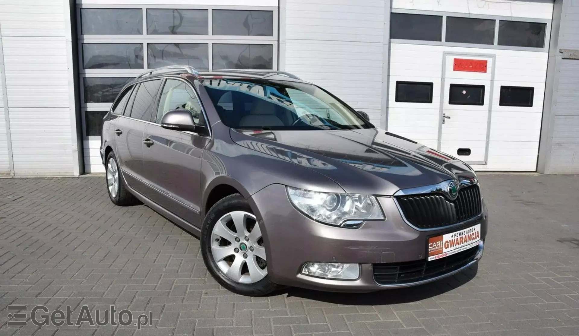 SKODA Superb 