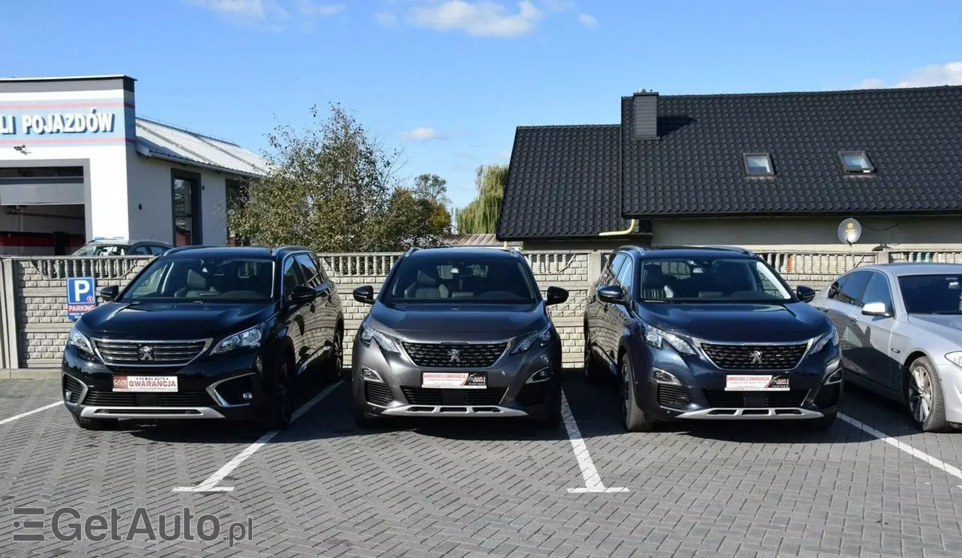 PEUGEOT 5008 