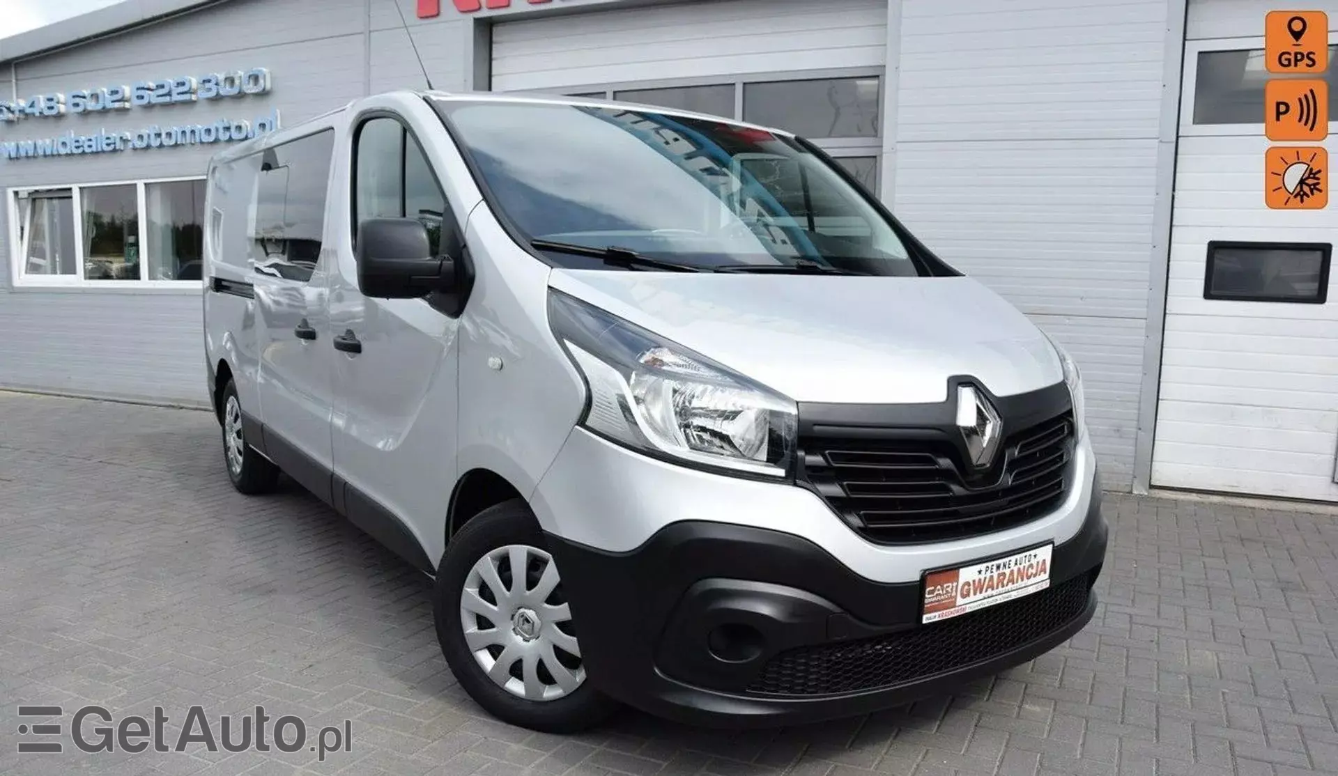 RENAULT Trafic 