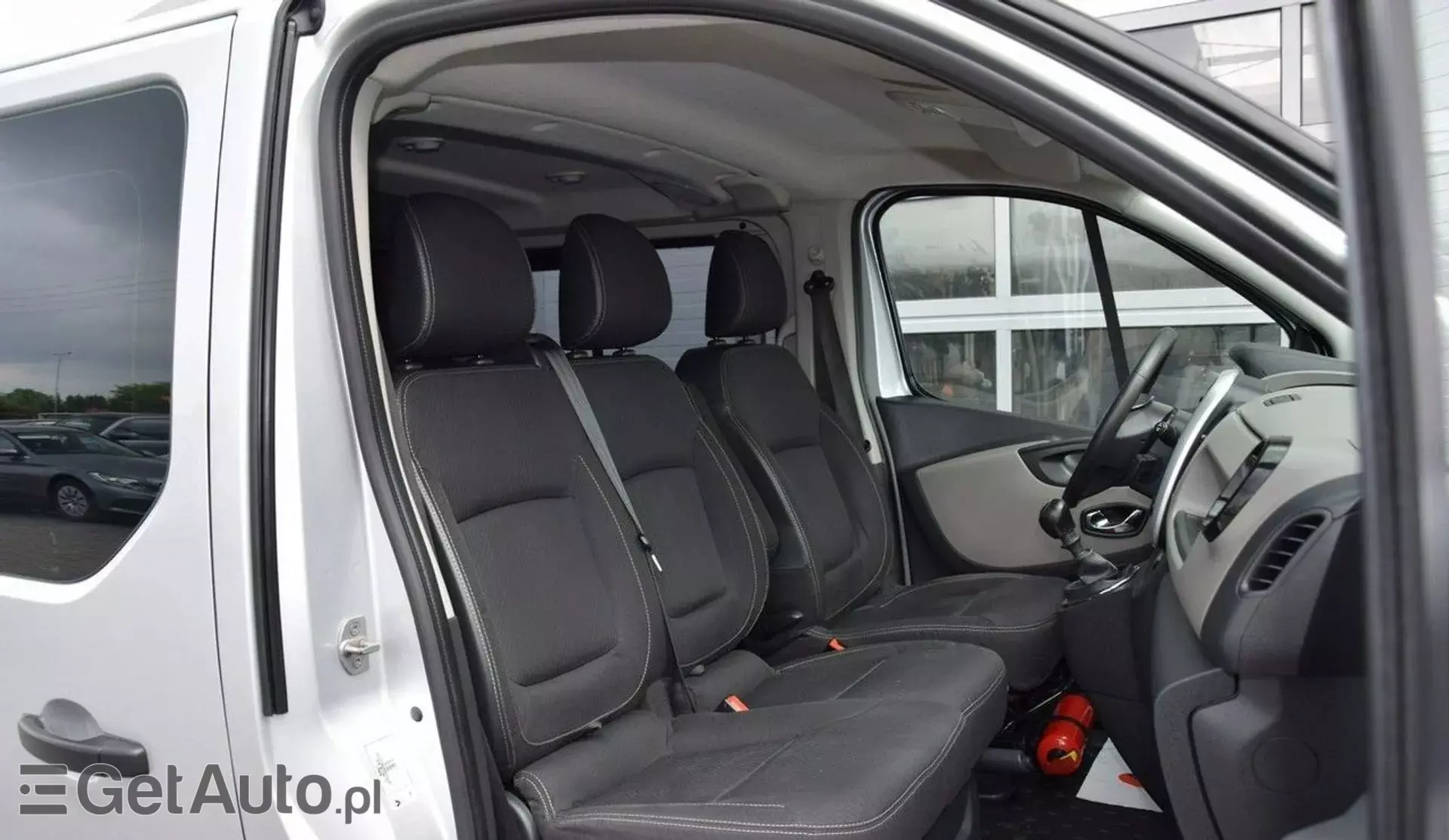 RENAULT Trafic 