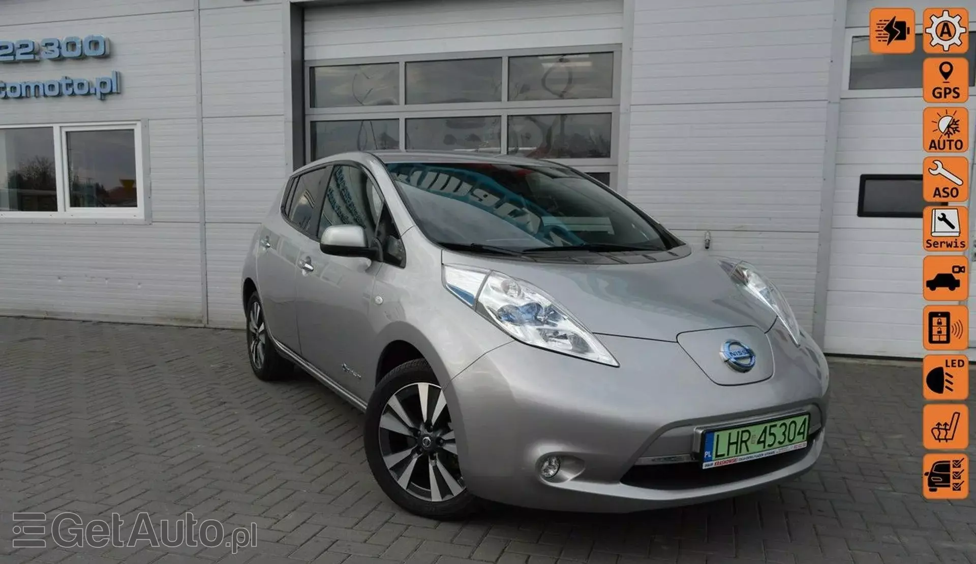 NISSAN Leaf 