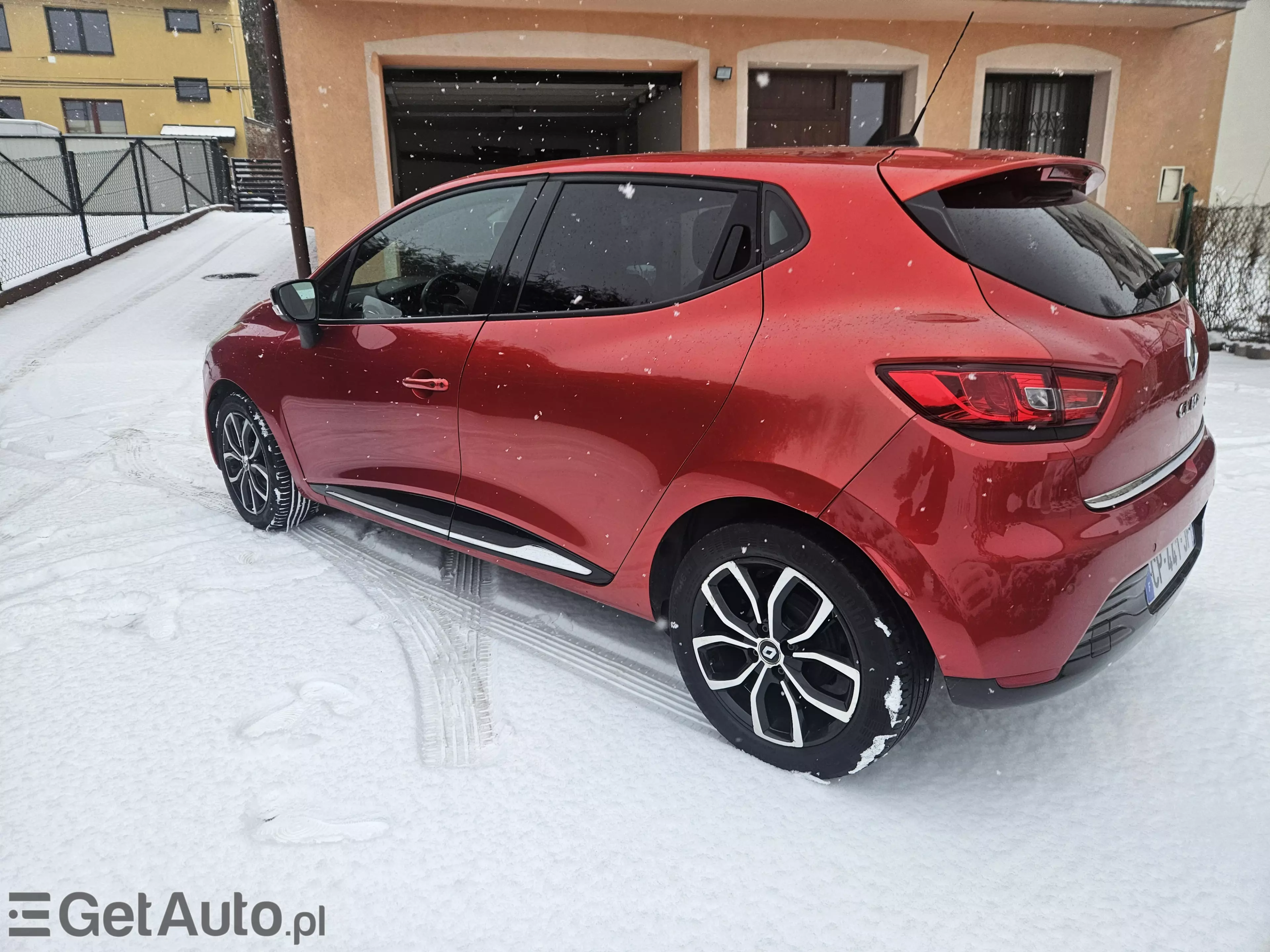 RENAULT Clio 