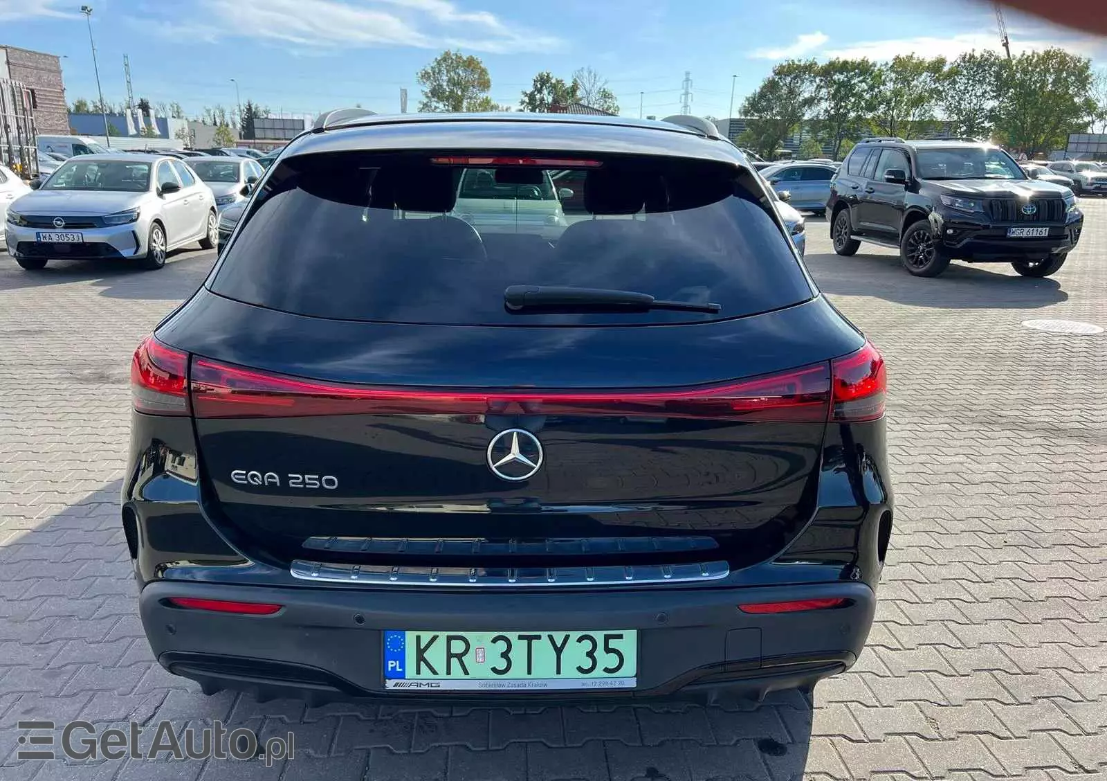 MERCEDES-BENZ EQA  250 AMG Line