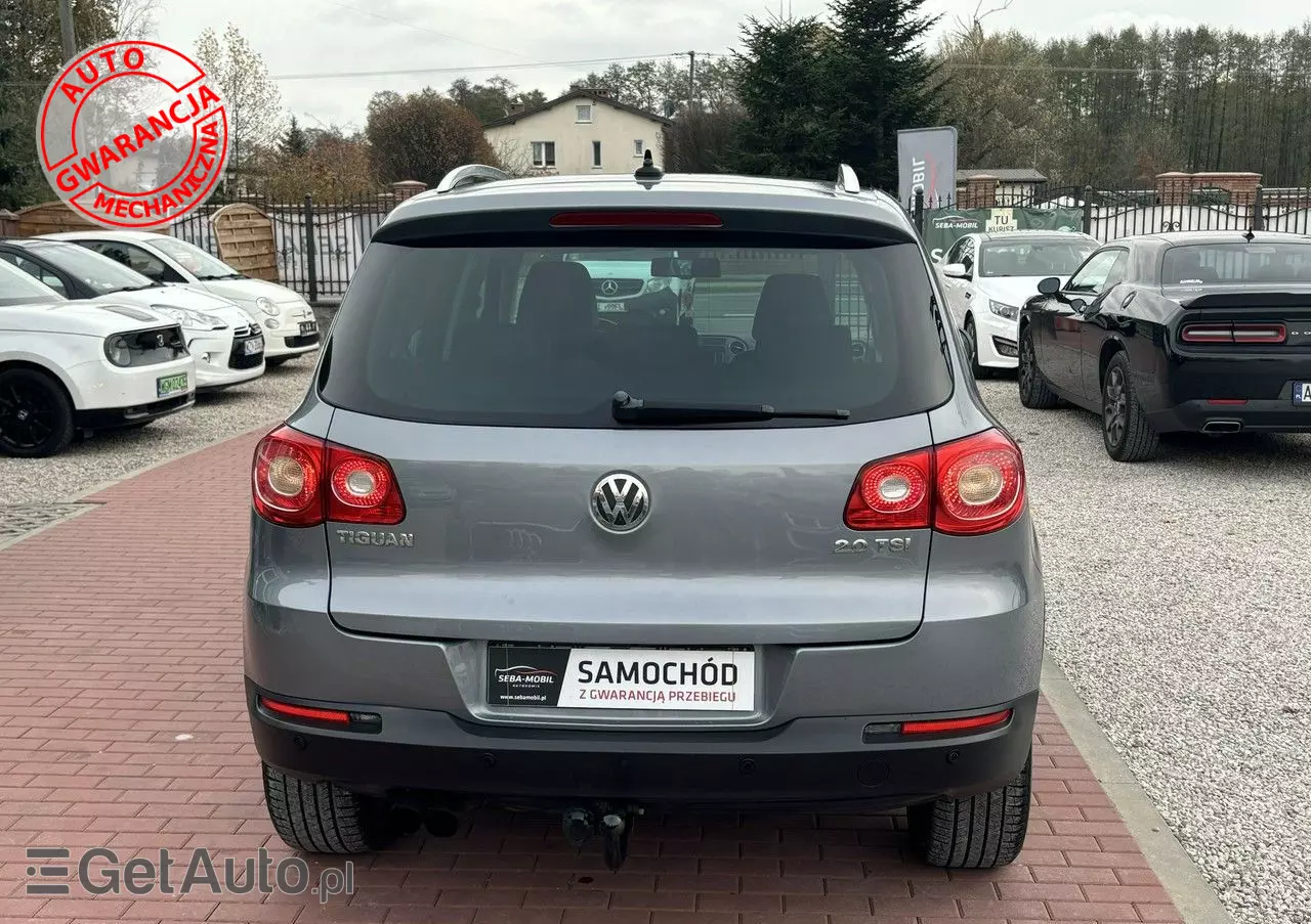 VOLKSWAGEN Tiguan 