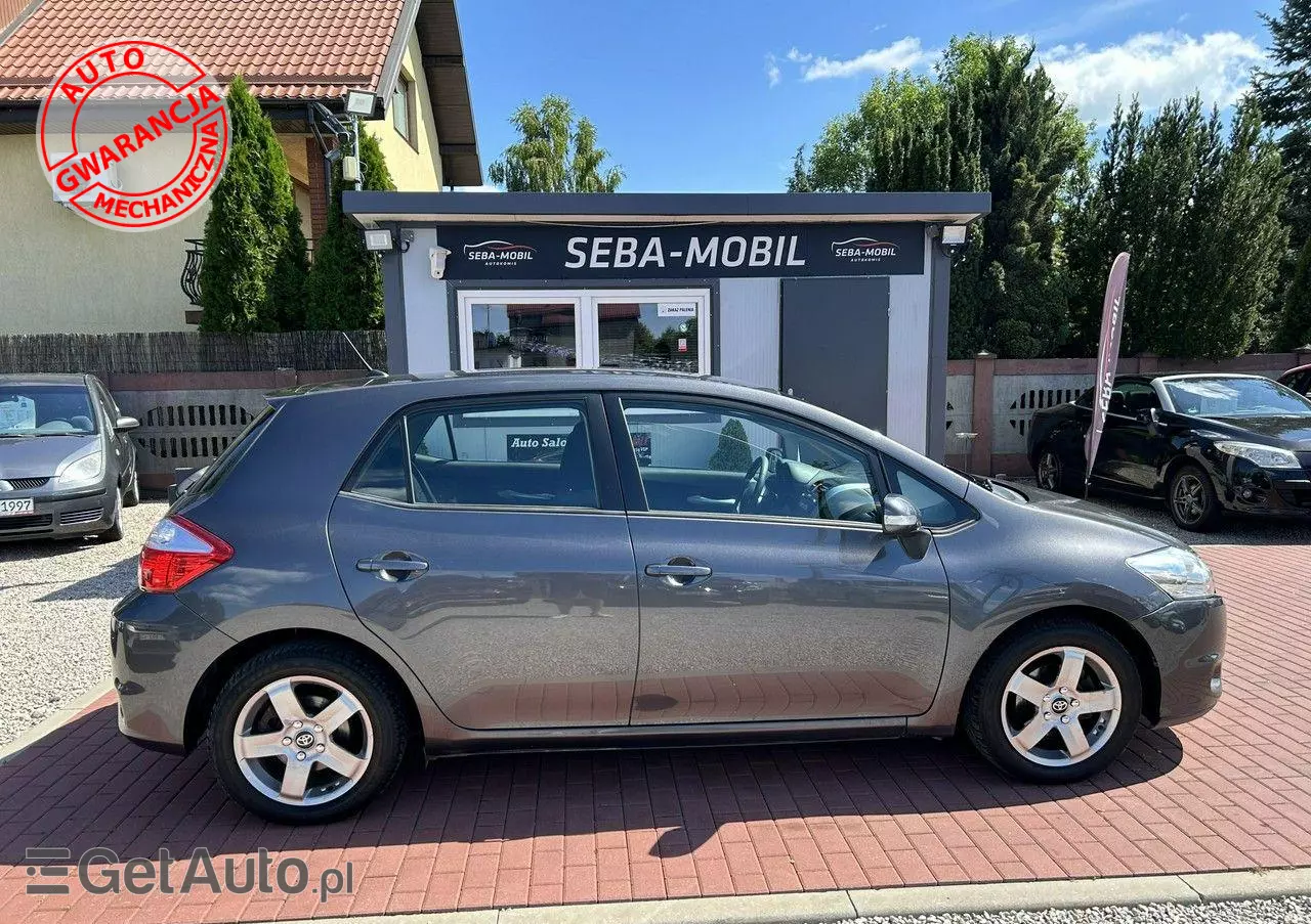 TOYOTA Auris  1.33 VVT-i Terra