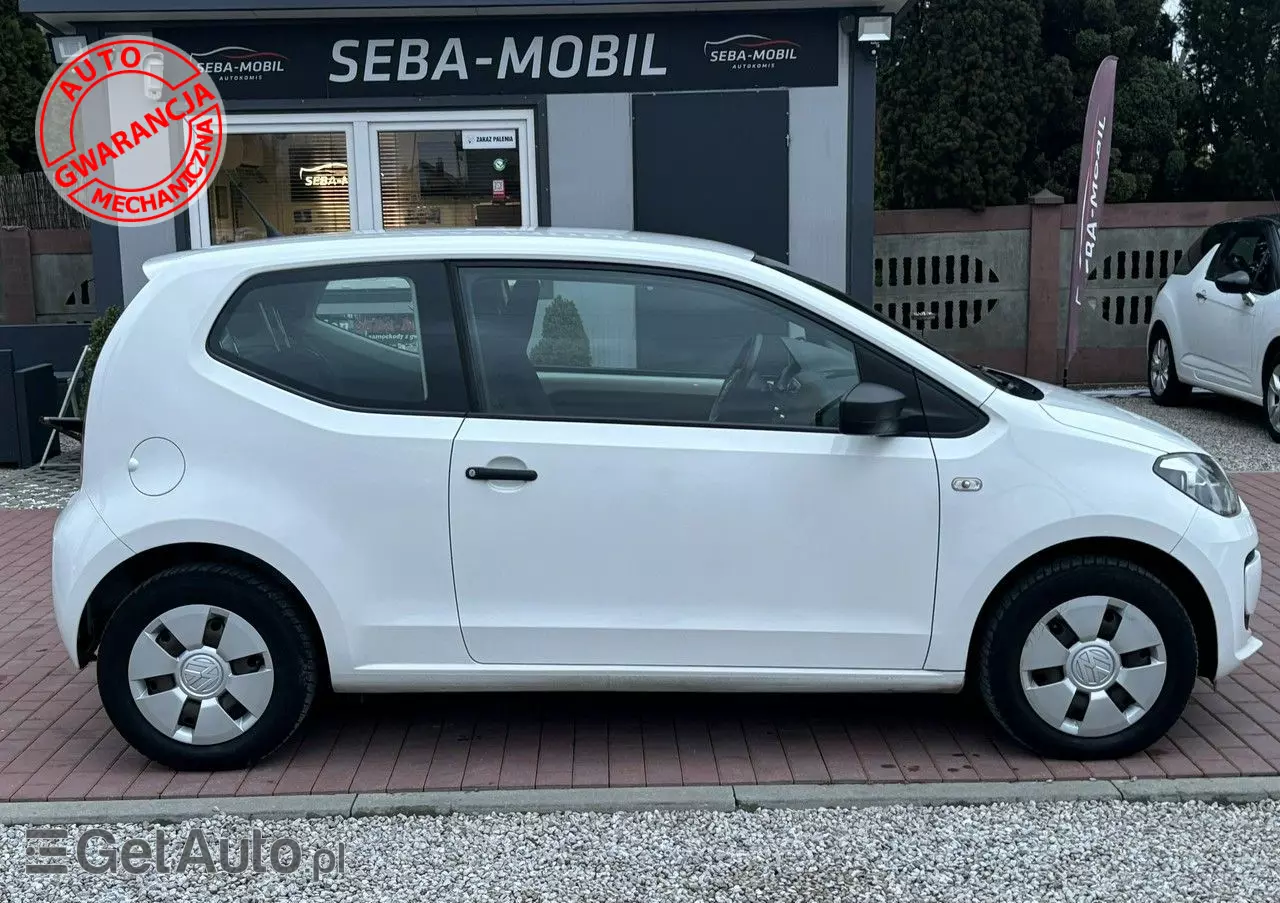 VOLKSWAGEN Up! 