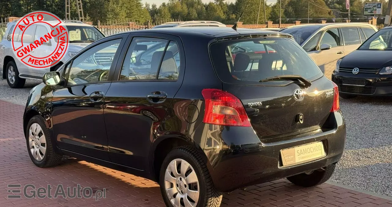 TOYOTA Yaris 