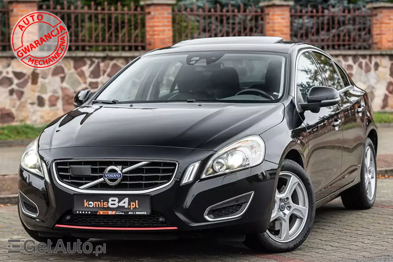 VOLVO S60  D5 AWD Geartronic Momentum