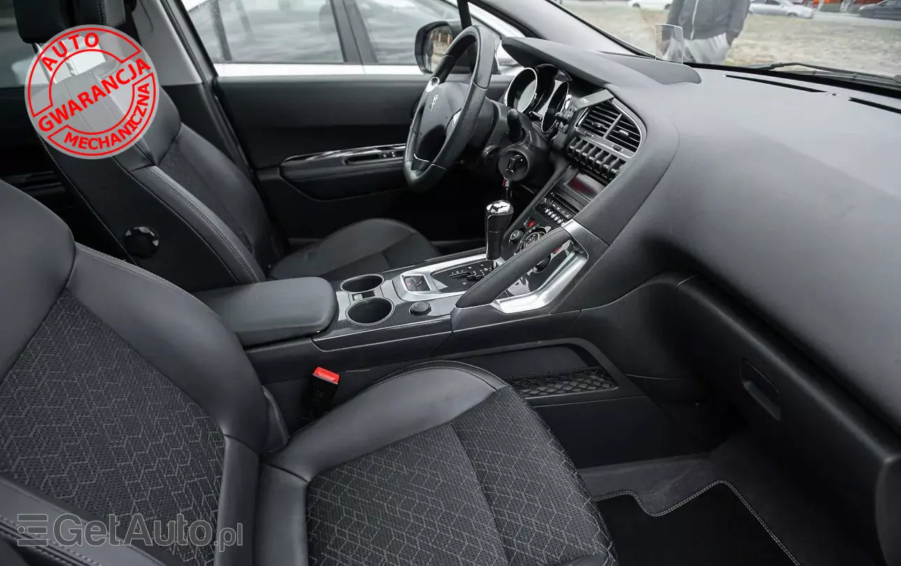 PEUGEOT 3008  1.6 Premium