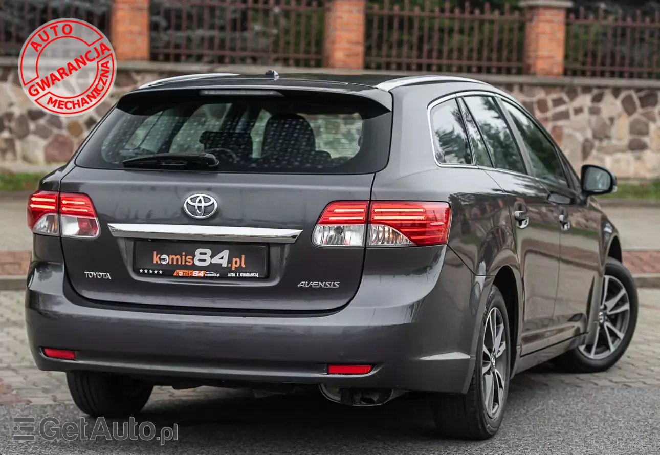 TOYOTA Avensis  2.0 Sol plus NAVI 2.0 Sol plus NAVI