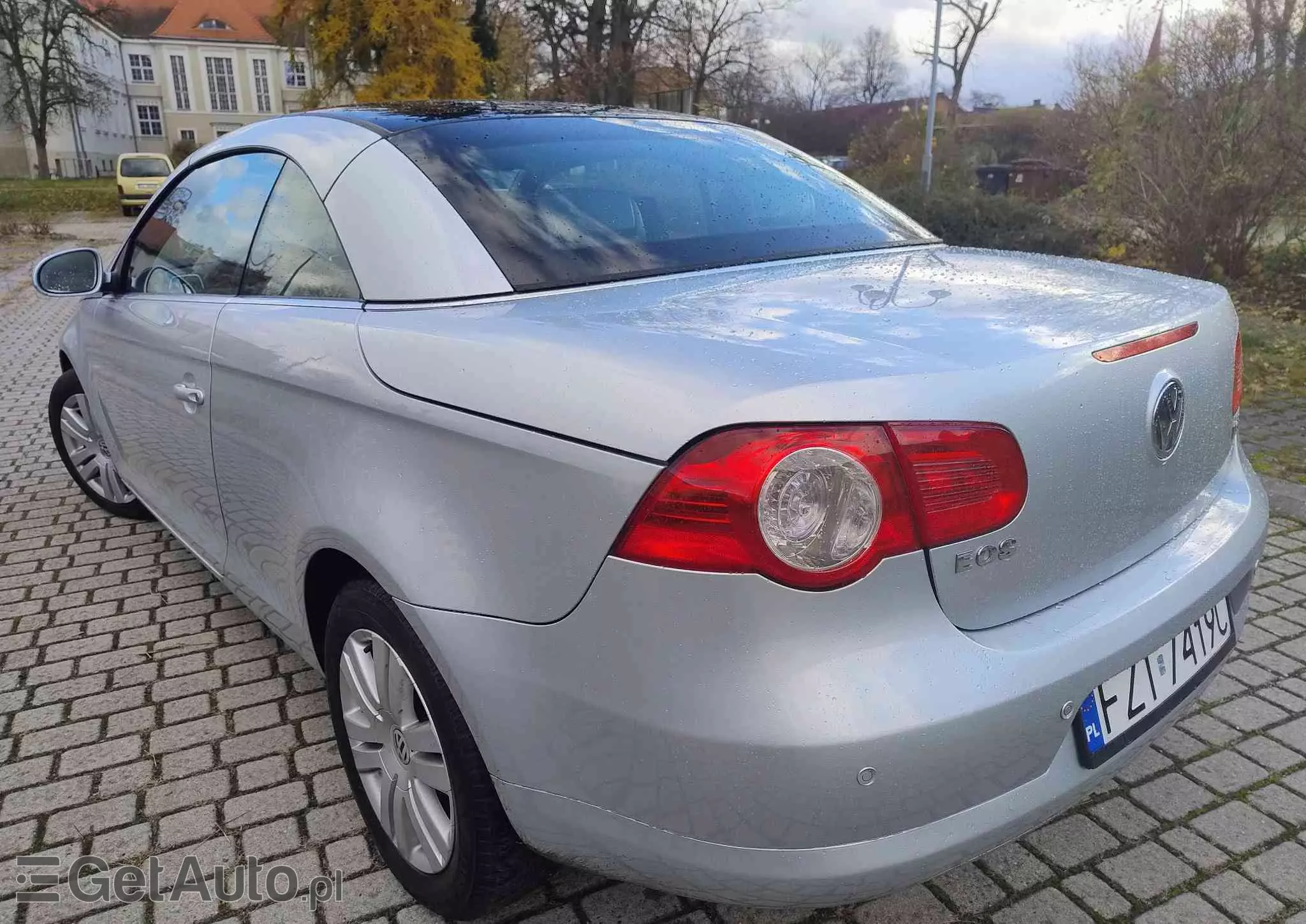 VOLKSWAGEN Eos 