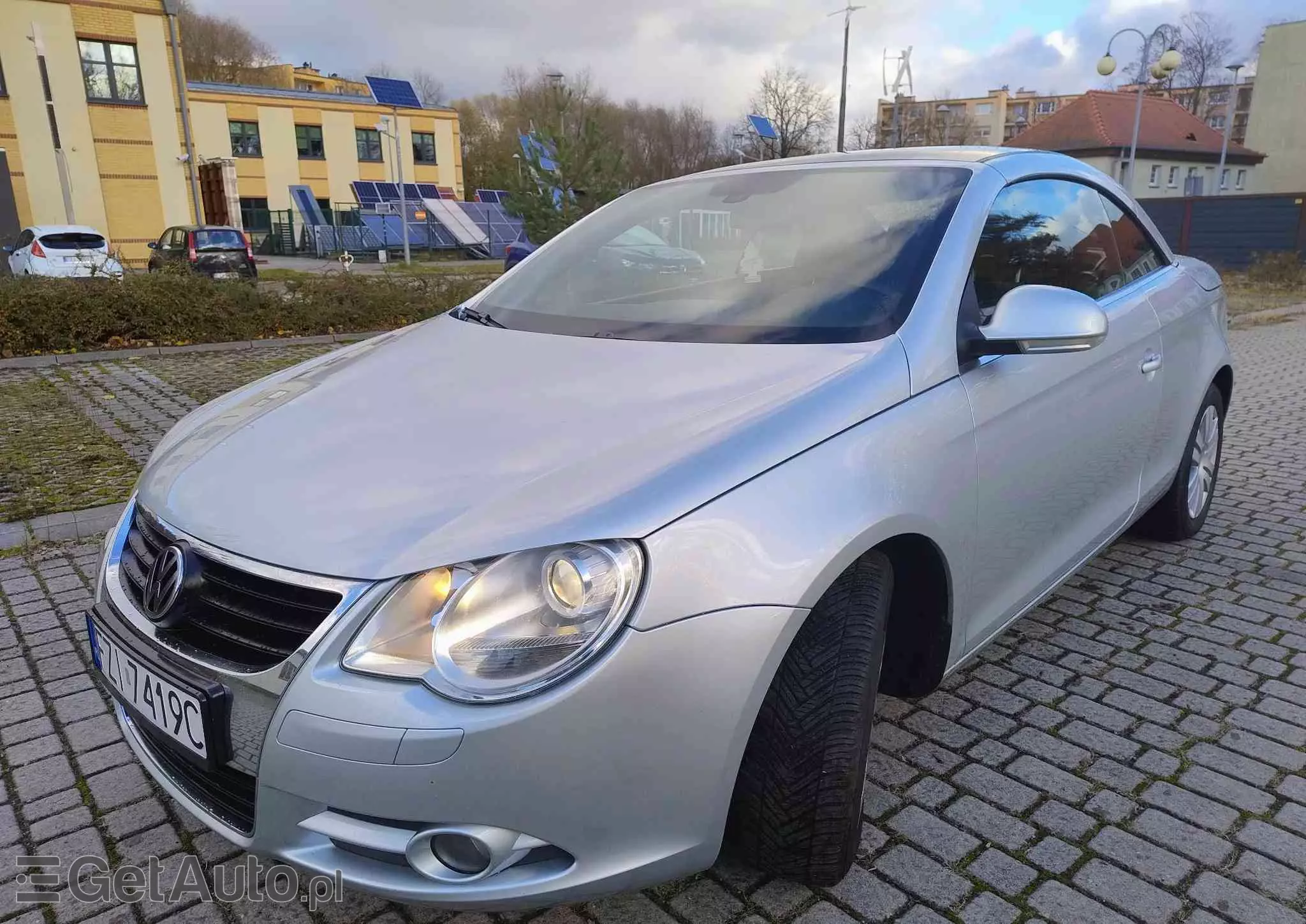 VOLKSWAGEN Eos 