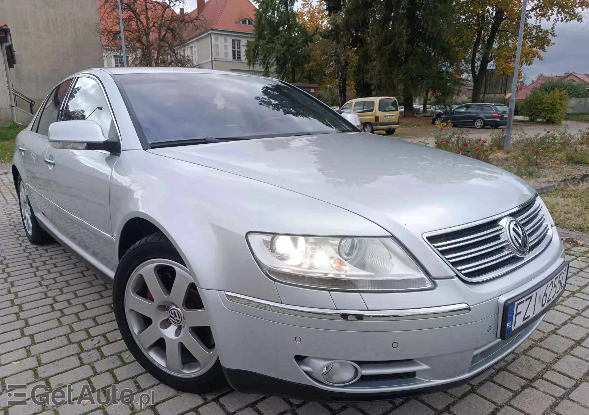 VOLKSWAGEN Phaeton 