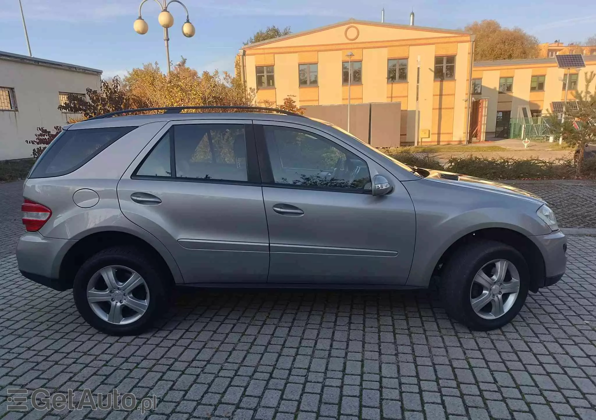 MERCEDES-BENZ ML 