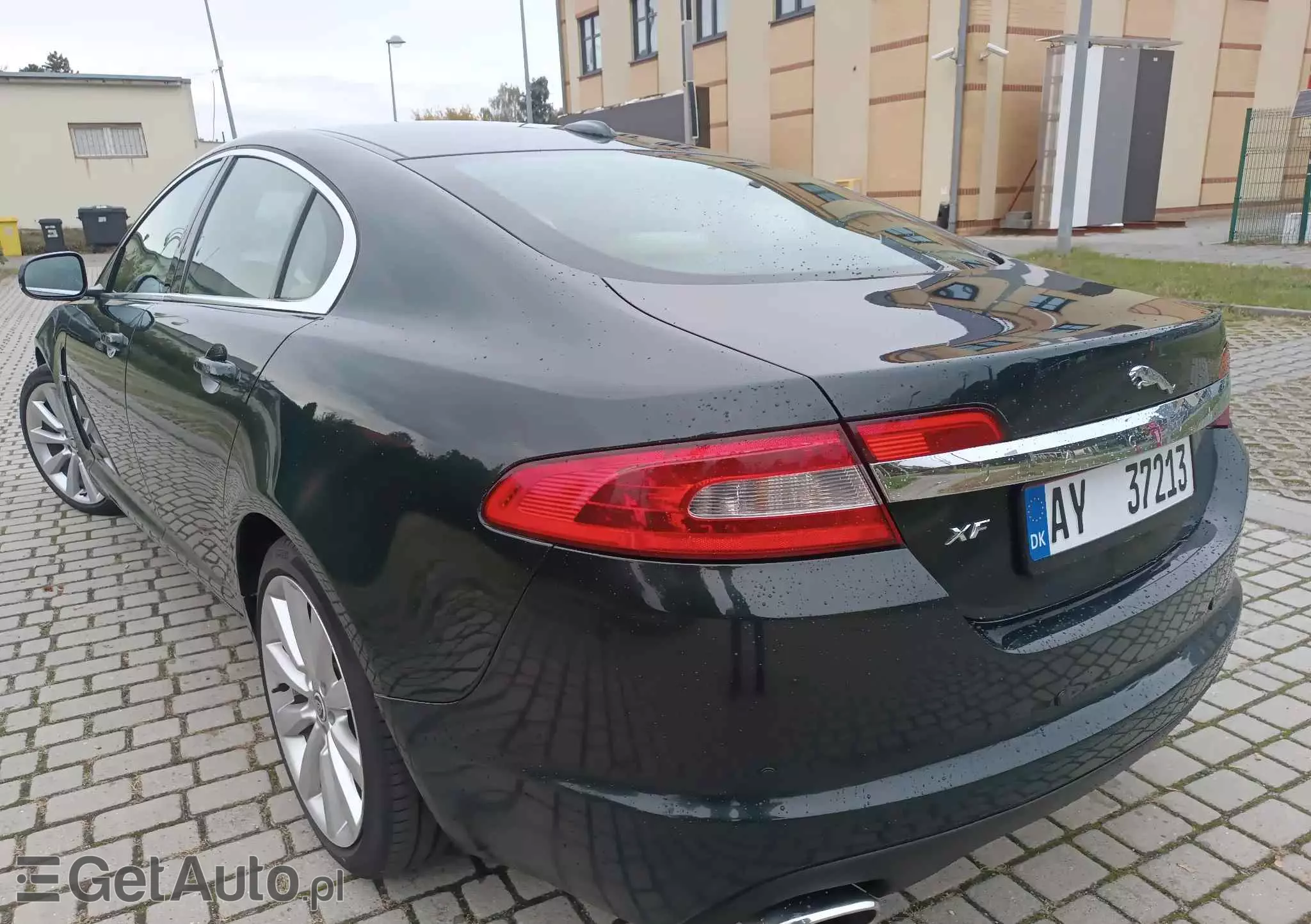 JAGUAR XF 