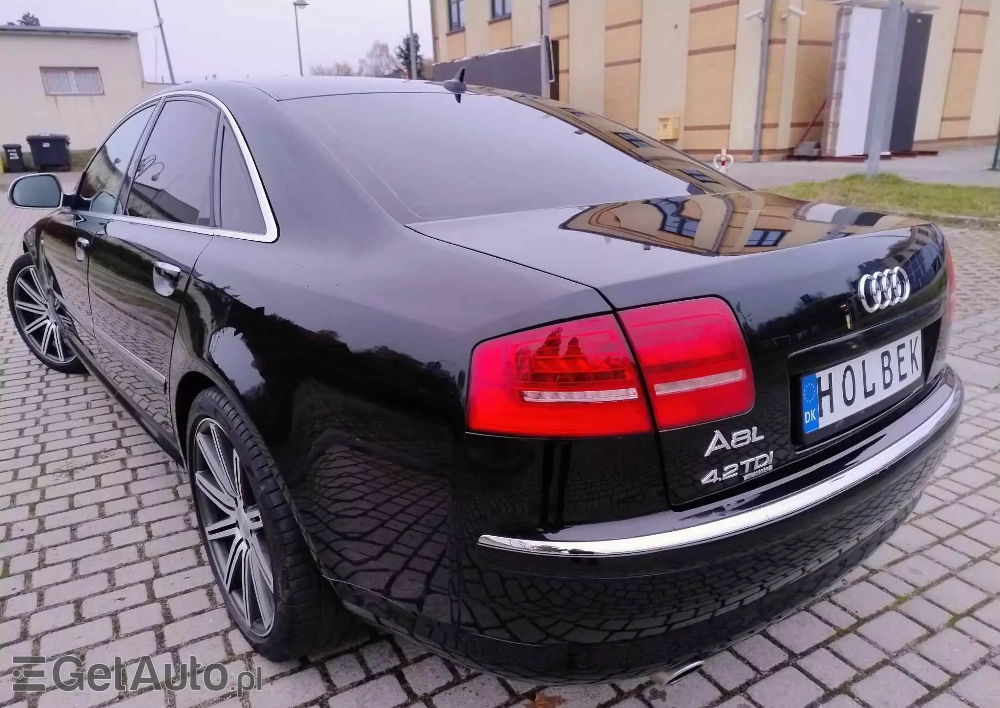 AUDI A8 