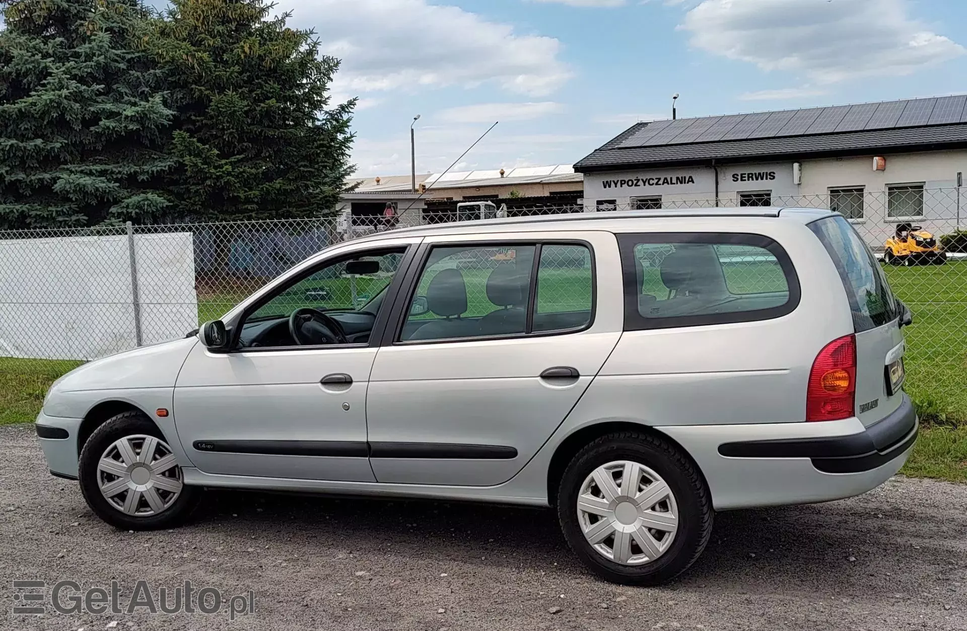 RENAULT Megane 