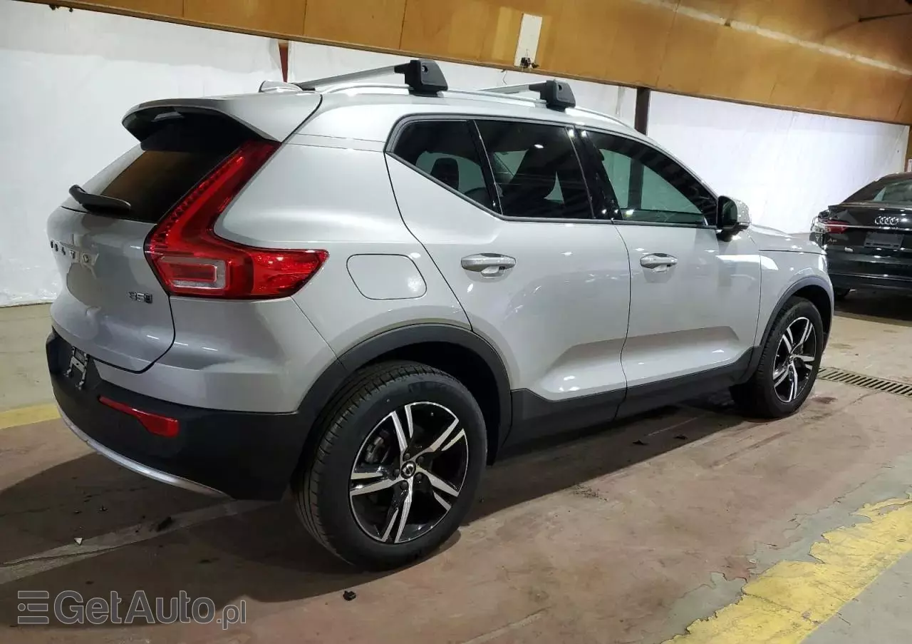 VOLVO XC 40  B5 AWD Ultimate Bright