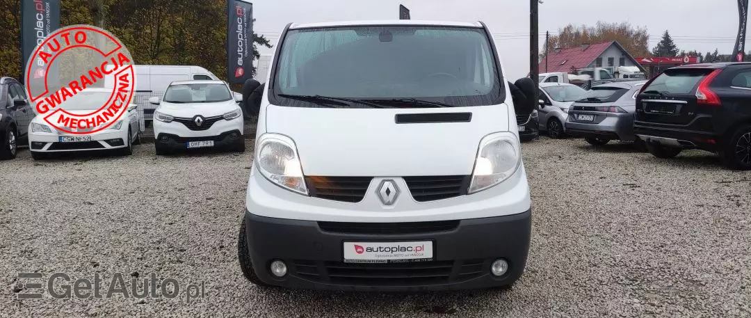 RENAULT Trafic 