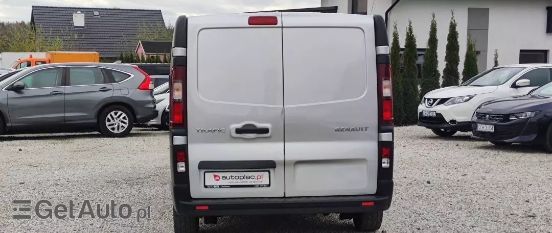 RENAULT Trafic 