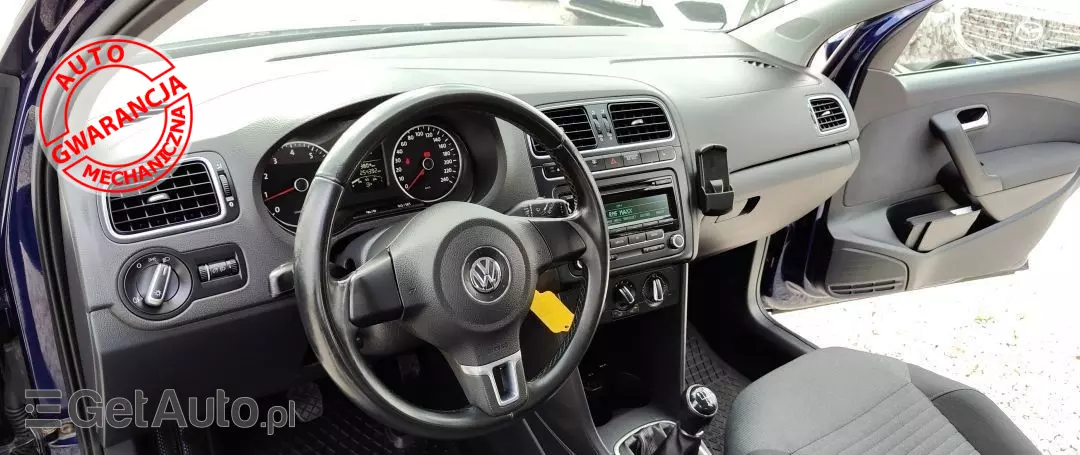 VOLKSWAGEN Polo 