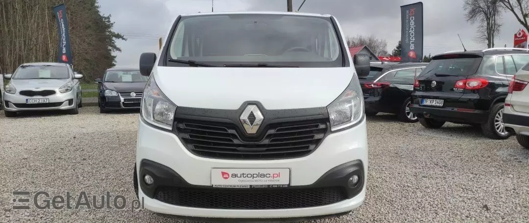 RENAULT Trafic 