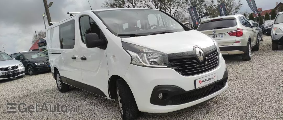 RENAULT Trafic 