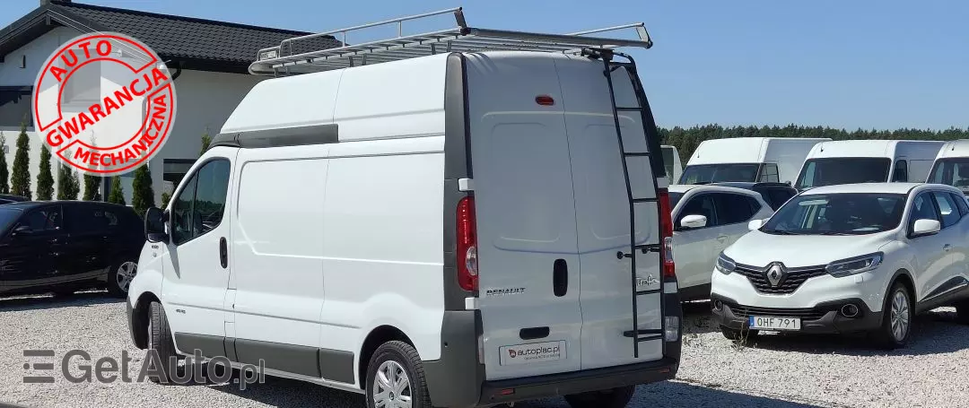 RENAULT Trafic 