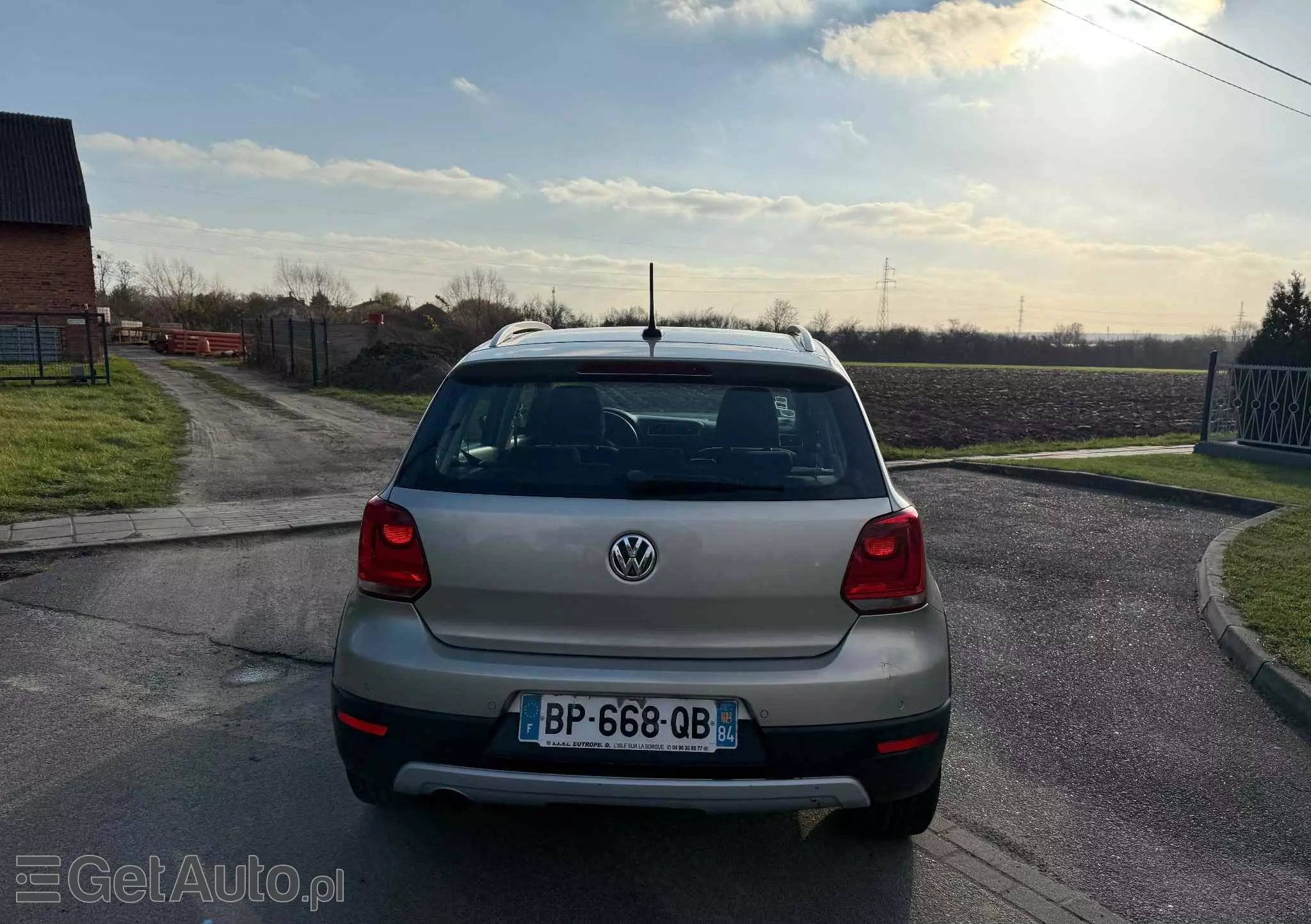 VOLKSWAGEN Polo Cross 