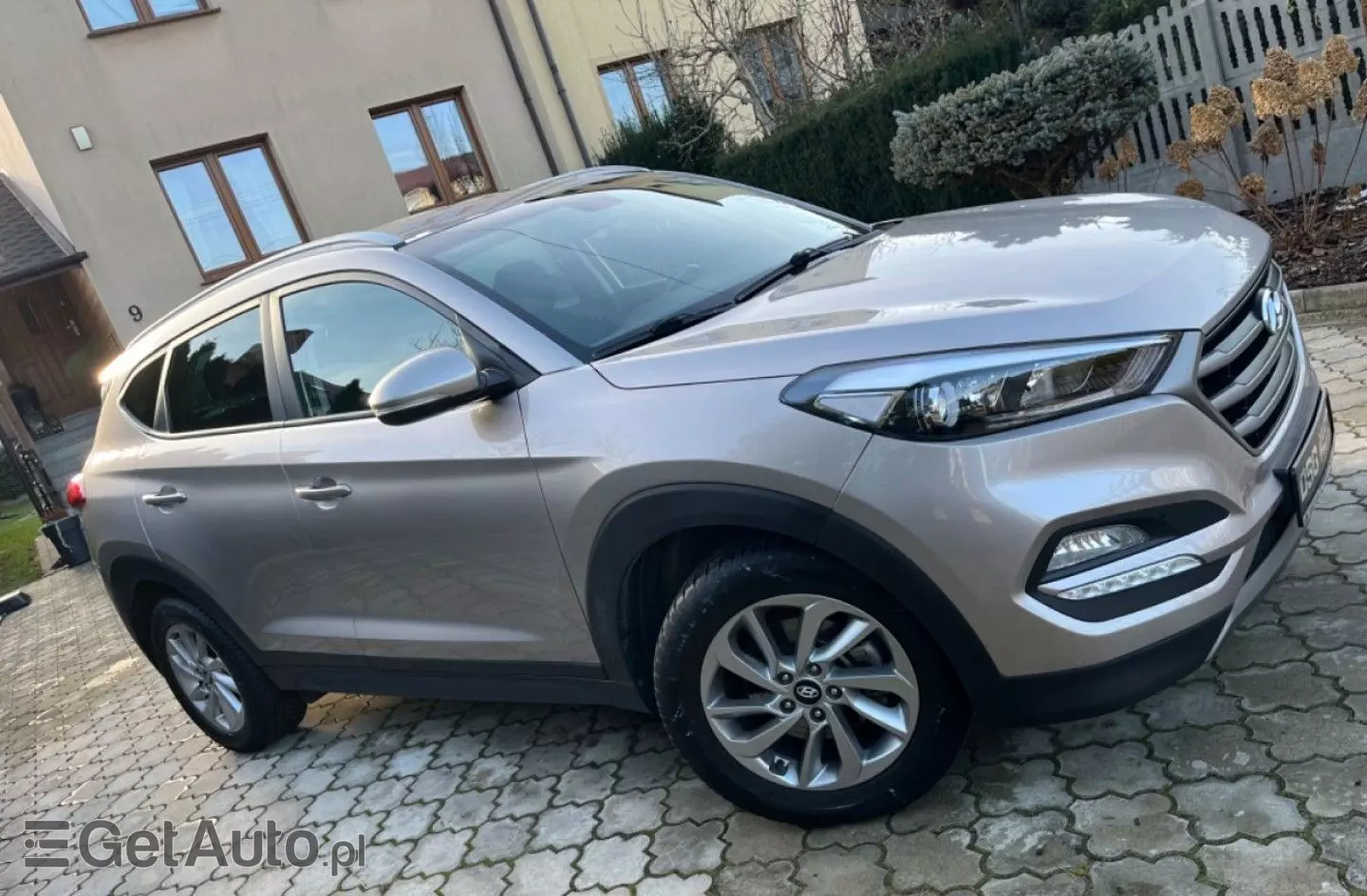 HYUNDAI Tucson 