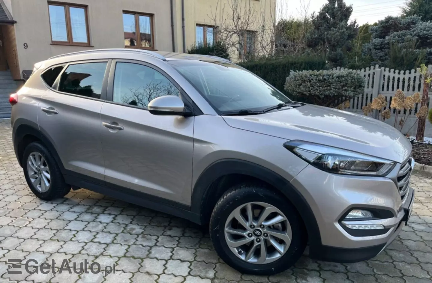 HYUNDAI Tucson 