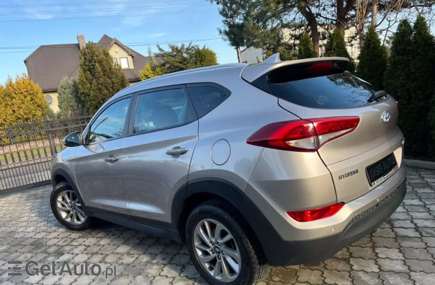 HYUNDAI Tucson 