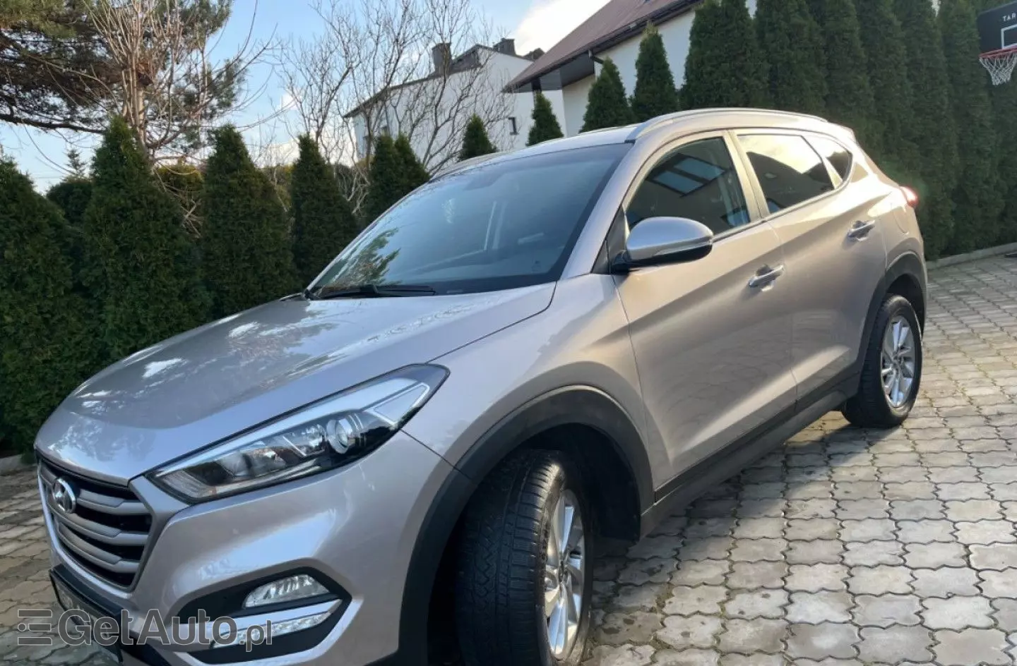 HYUNDAI Tucson 