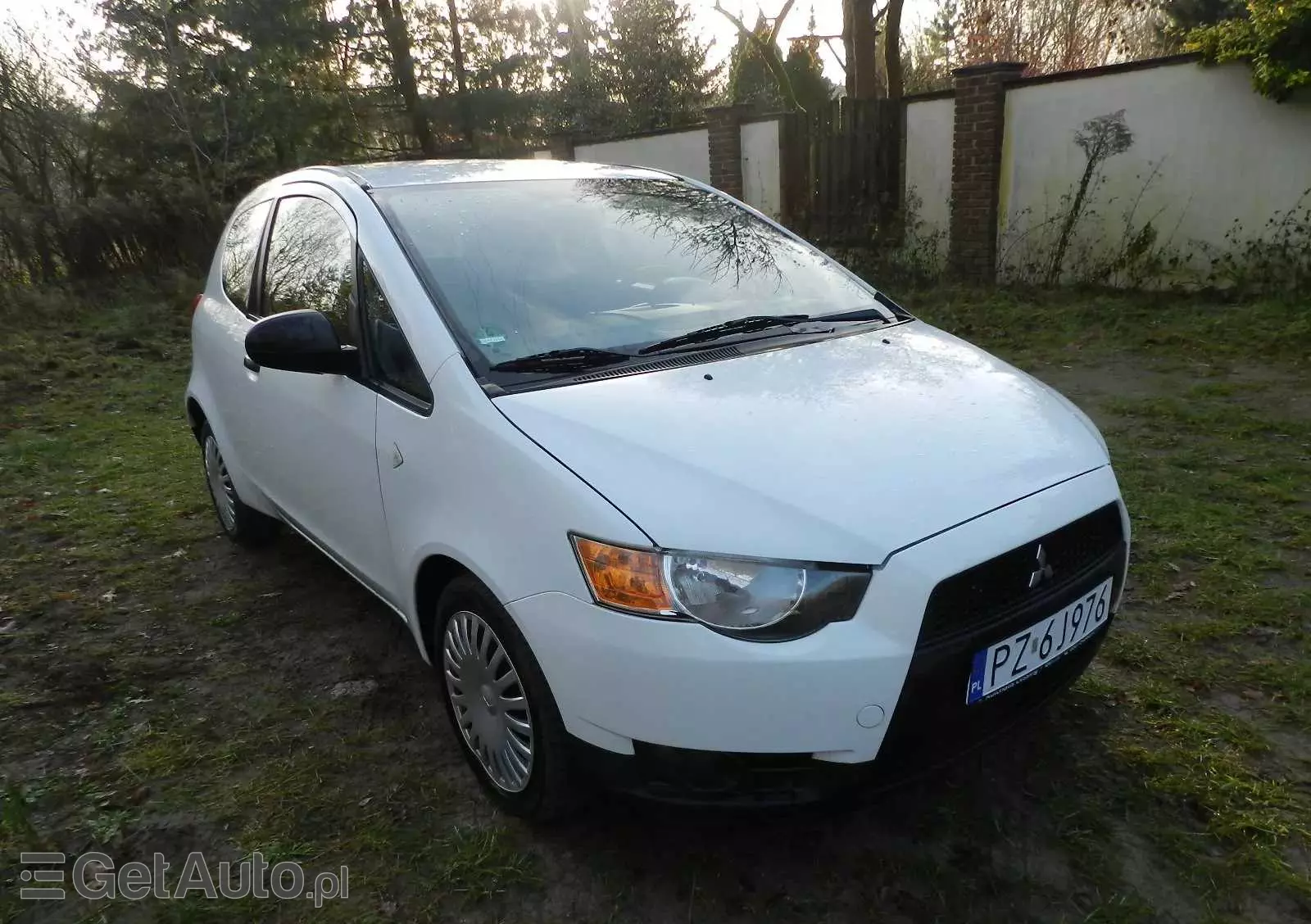 MITSUBISHI Colt 