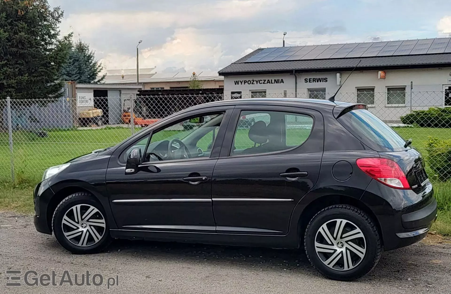 PEUGEOT 207 