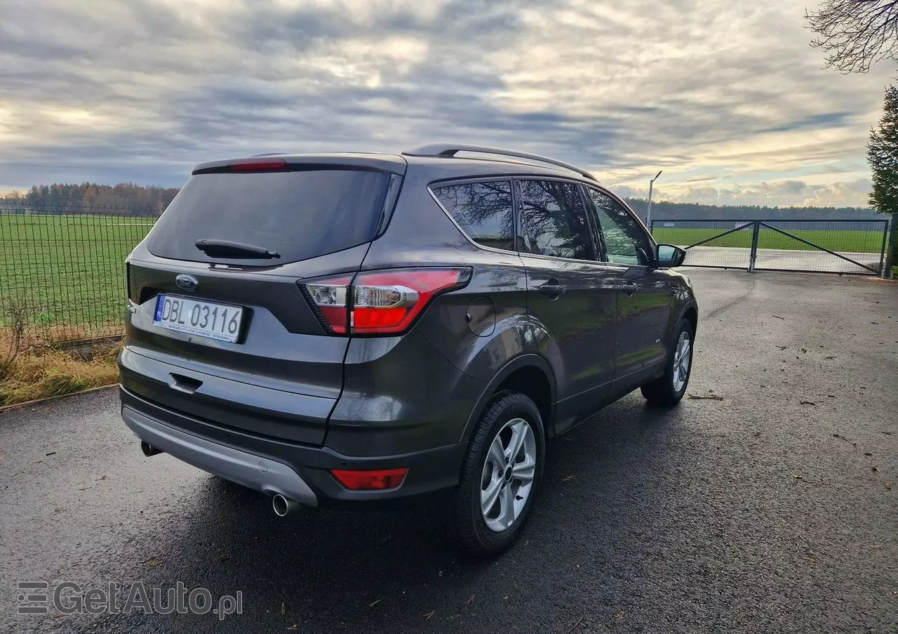 FORD Kuga 2.0 TDCi 4x4 ST-Line