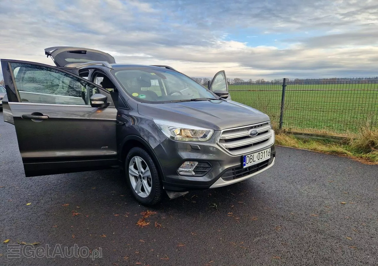 FORD Kuga 2.0 TDCi 4x4 ST-Line