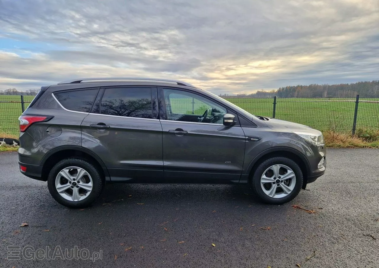 FORD Kuga 2.0 TDCi 4x4 ST-Line