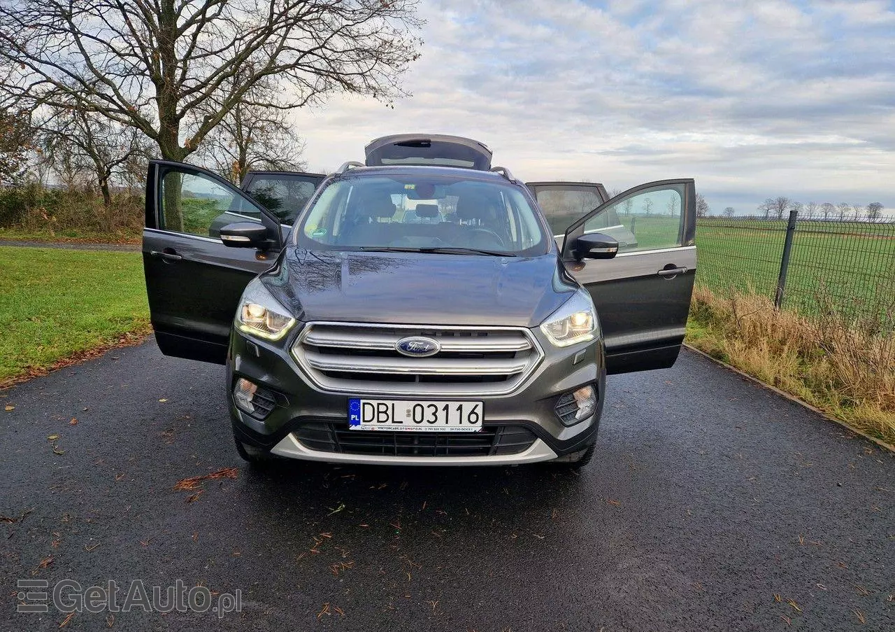 FORD Kuga 2.0 TDCi 4x4 ST-Line