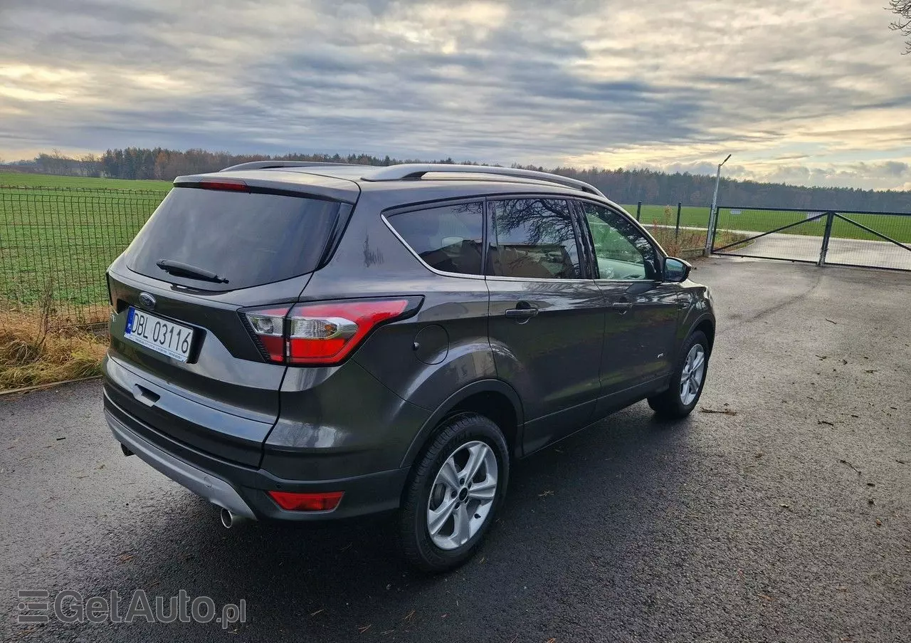 FORD Kuga 2.0 TDCi 4x4 ST-Line