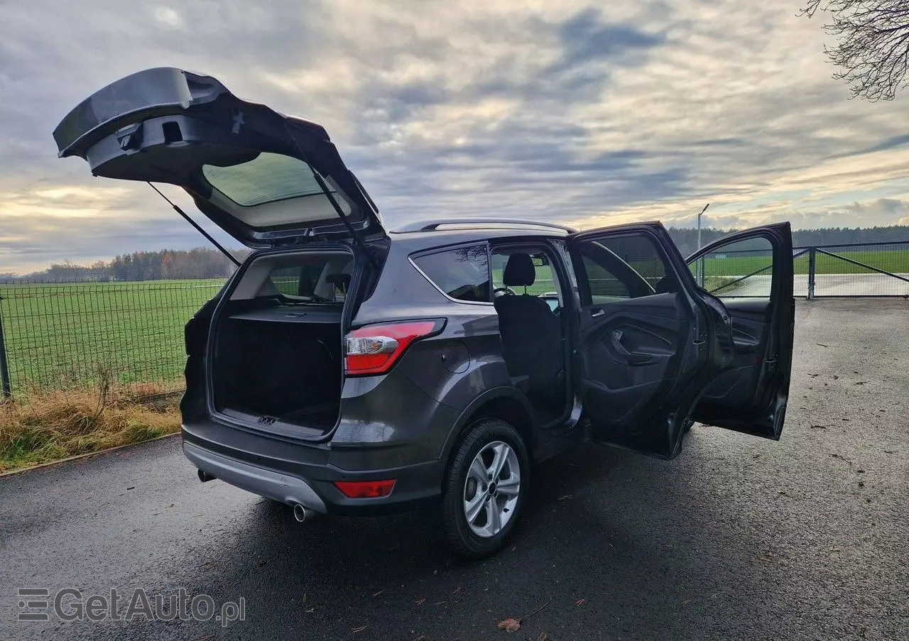 FORD Kuga 2.0 TDCi 4x4 ST-Line