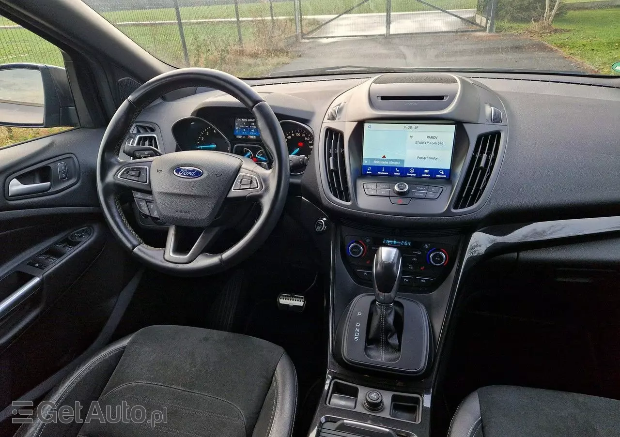 FORD Kuga 1.5 EcoBoost 4x4 Black & Silver