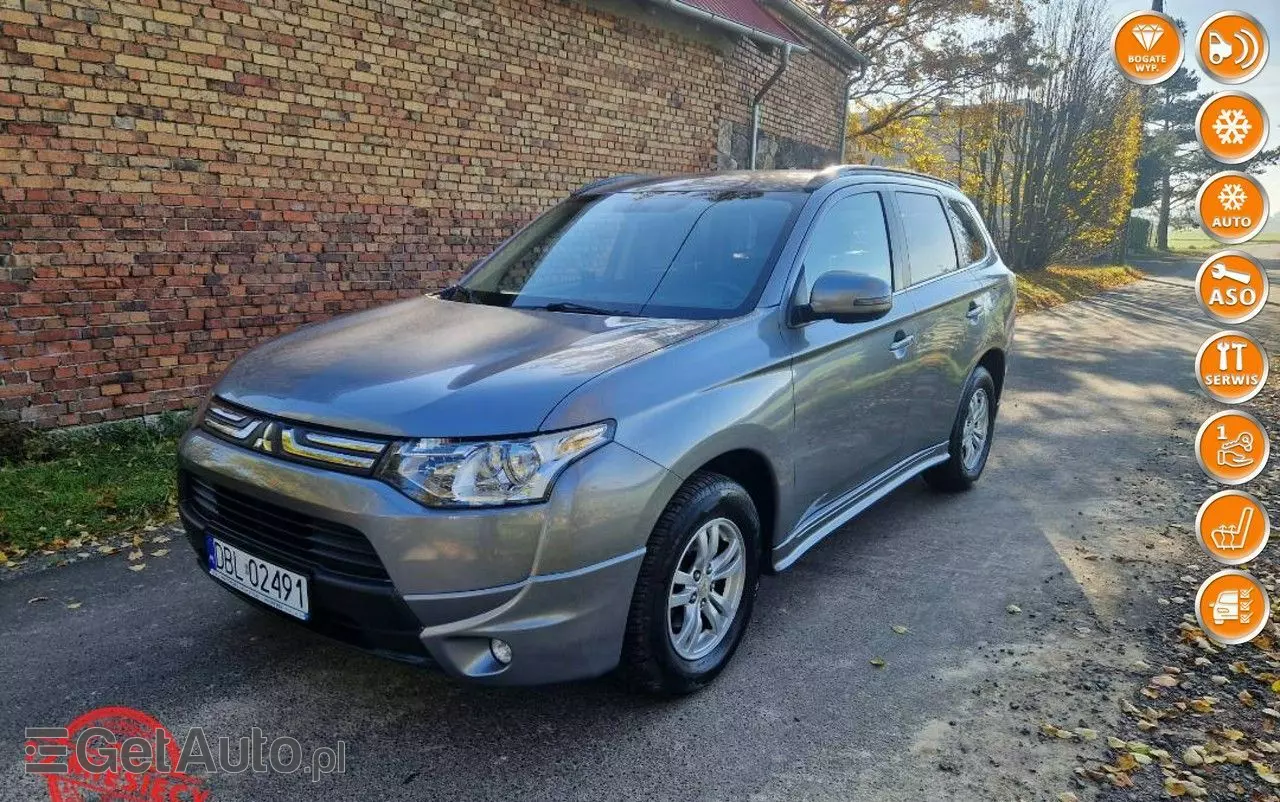 MITSUBISHI Outlander 2.0 2WD Invite