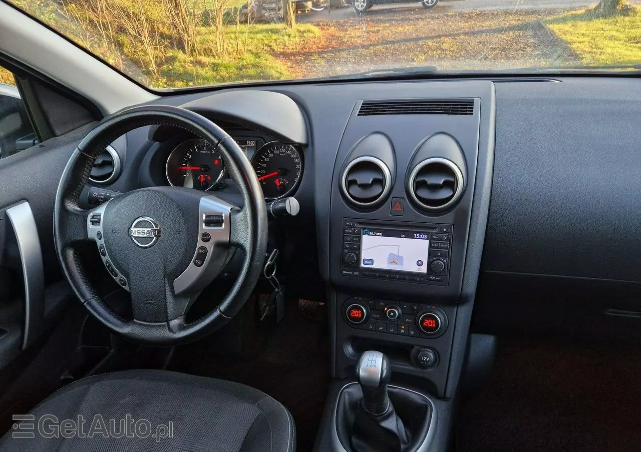 NISSAN Qashqai 1.6 acenta