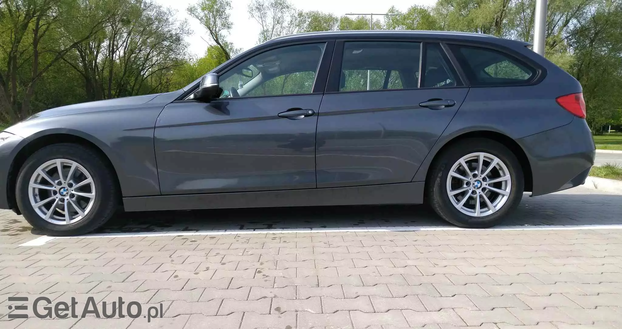 BMW Seria 3 320d Touring xDrive Sport-Aut Luxury Line