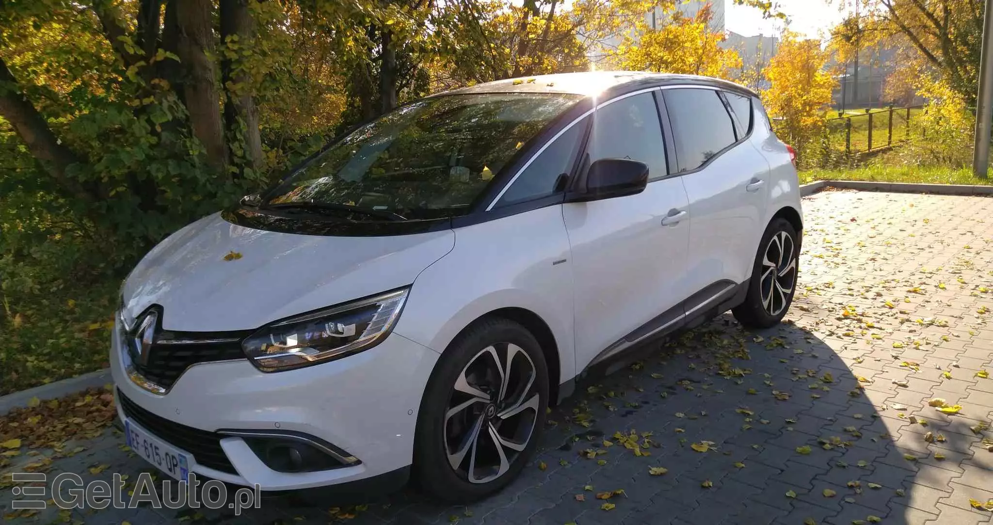 RENAULT Scenic ENERGY TCe 130 INITIALE PARIS